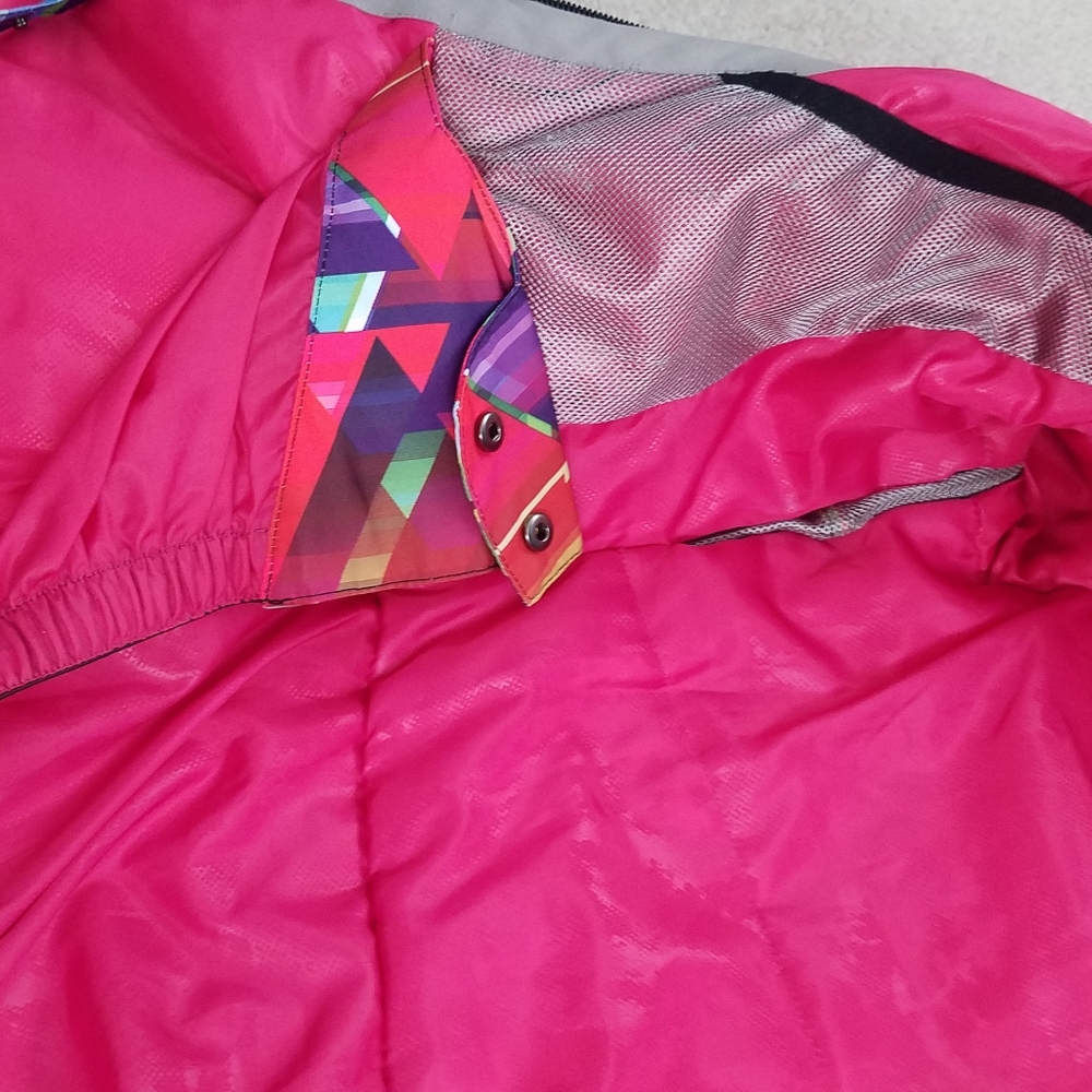 Patterned Ski Jacket In Like New Condition. - image 7